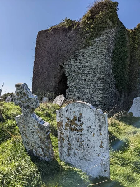 アイルランドのキルラン要塞教会とキルデア墓地の遺跡 — ストック写真