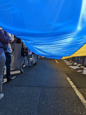 Dublin, İrlanda - 8 Mayıs 2022: Rus istilasına karşı protesto.
