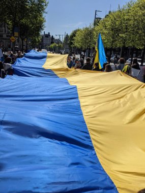 Dublin, İrlanda - 8 Mayıs 2022: Rus istilasına karşı protesto.