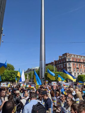 Dublin, İrlanda - 8 Mayıs 2022: Rus istilasına karşı protesto.