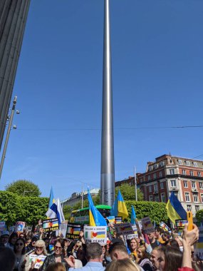 Dublin, İrlanda - 8 Mayıs 2022: Rus istilasına karşı protesto.