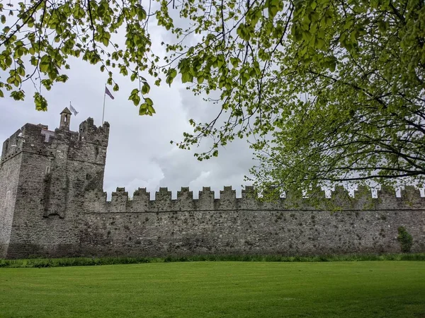 Kılıç Kalesi, Ortaçağ kalesi Kılıçlarda, Dublin