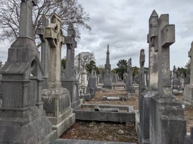 Glasnevin Mezarlığı, İrlanda 'nın en büyük mezarlığı.