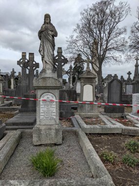 Glasnevin Mezarlığı, İrlanda 'nın en büyük mezarlığı.