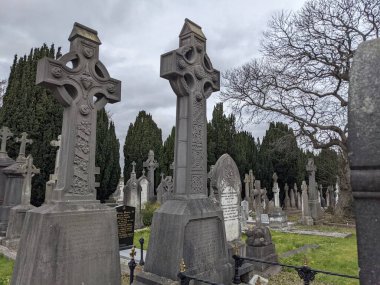 Glasnevin Mezarlığı, İrlanda 'nın en büyük mezarlığı.