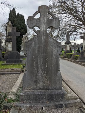 Glasnevin Mezarlığı, İrlanda 'nın en büyük mezarlığı.