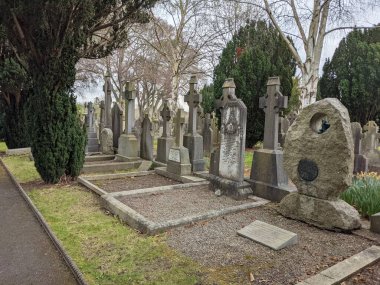 Glasnevin Mezarlığı, İrlanda 'nın en büyük mezarlığı.