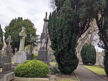 Glasnevin Mezarlığı, İrlanda 'nın en büyük mezarlığı.