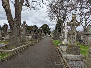 Glasnevin Mezarlığı, İrlanda 'nın en büyük mezarlığı.
