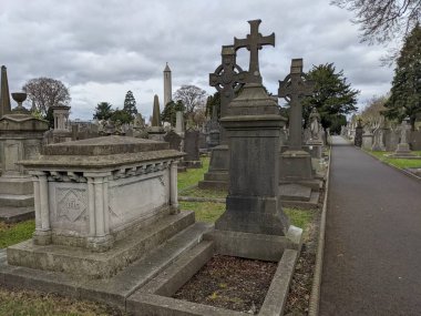 Glasnevin Mezarlığı, İrlanda 'nın en büyük mezarlığı.