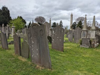 Glasnevin Mezarlığı, İrlanda 'nın en büyük mezarlığı.