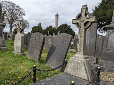 Glasnevin Mezarlığı, İrlanda 'nın en büyük mezarlığı.