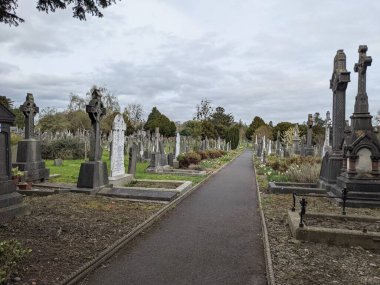 Glasnevin Mezarlığı, İrlanda 'nın en büyük mezarlığı.