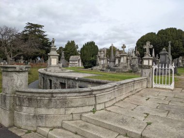 Glasnevin Mezarlığı, İrlanda 'nın en büyük mezarlığı.