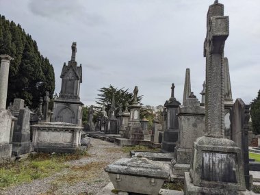 Glasnevin Mezarlığı, İrlanda 'nın en büyük mezarlığı.