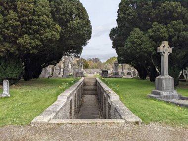 Glasnevin Mezarlığı, İrlanda 'nın en büyük mezarlığı.