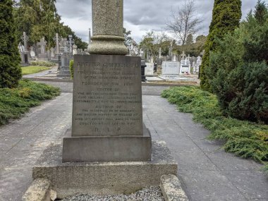 Glasnevin Mezarlığı, İrlanda 'nın en büyük mezarlığı.