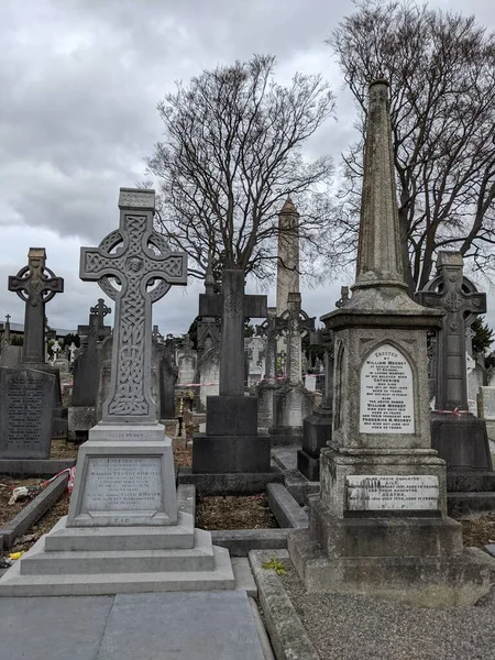 Glasnevin Mezarlığı, İrlanda 'nın en büyük mezarlığı.