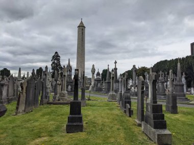 Glasnevin Mezarlığı, İrlanda 'nın en büyük mezarlığı.