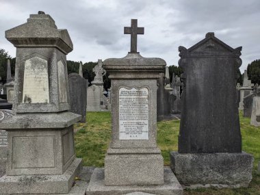 Glasnevin Mezarlığı, İrlanda 'nın en büyük mezarlığı.