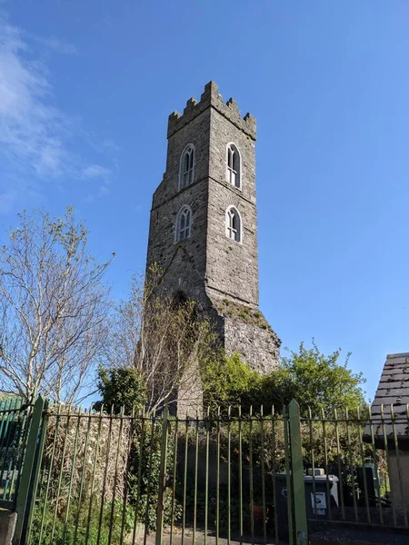 14世纪的马格达莱纳塔 Magdalene Tower 是一座建于1224年的多米尼加弗里斯兰钟楼 — 图库照片