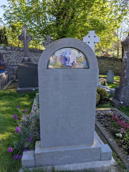 Могильные Камни Кладбище Монастербойс Лаут Ирландия — стоковое фото