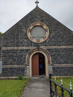 Galway 'deki güzel şapel binasının manzarası