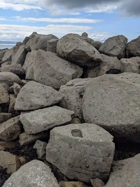 Pile Large Stones Shore — Stock Photo, Image