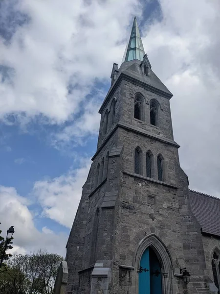 Christ Church Rathgar Ccr Dublin Güneyinde Işlek Bir Kavşakta Duruyor — Stok fotoğraf