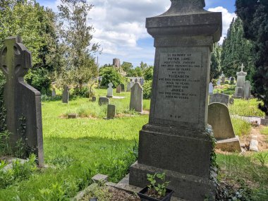 Mezarlık Kılıçları, Dublin