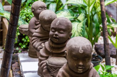 Bali 'deki Budist madencilerin heykeli