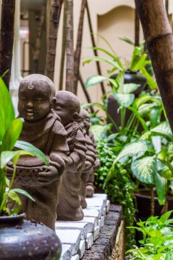 Bali 'deki Budist madencilerin heykeli