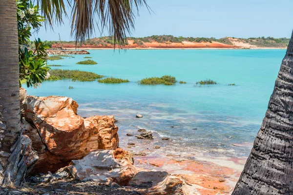 Diverse Colours Beauty Broome Red Earth Yellow Sand Turquoise Waters — Stock Photo, Image