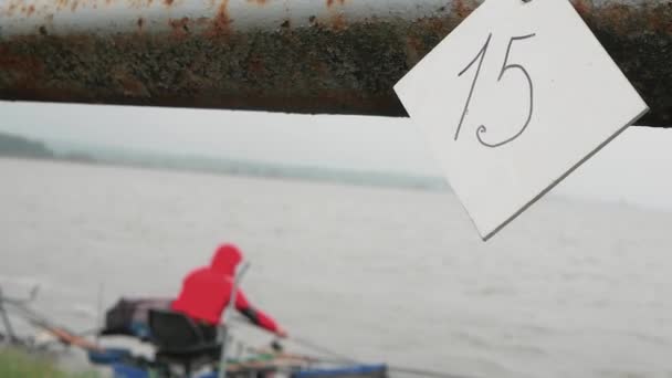 Риболовля Озері Річці Готуйтеся Наживки Рибні Приманки Рибний Стрижень Прядіння — стокове відео