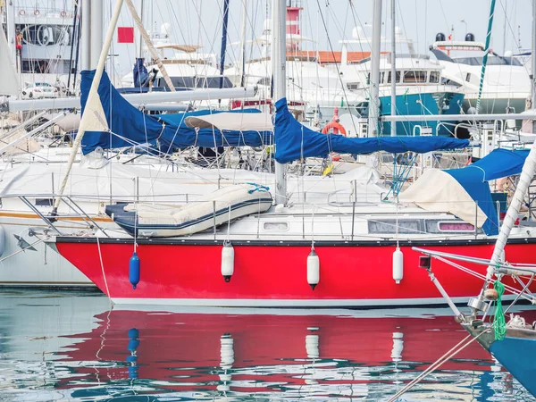Los Yates Están Amarrados Grand Marina Kemer Turquía Hermosos Barcos — Foto de Stock
