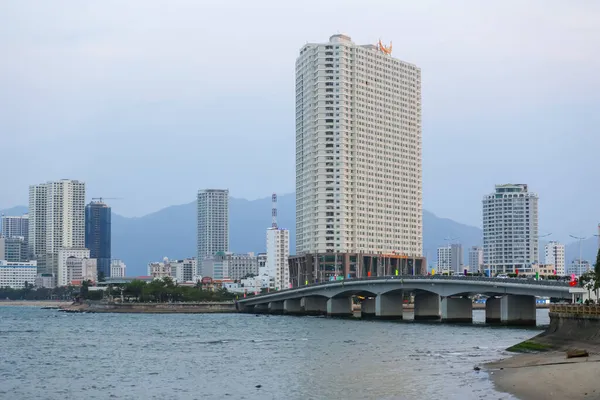 Nha Trang City Vietnam Mrt 2021 Zicht Tran Phu Brug — Stockfoto