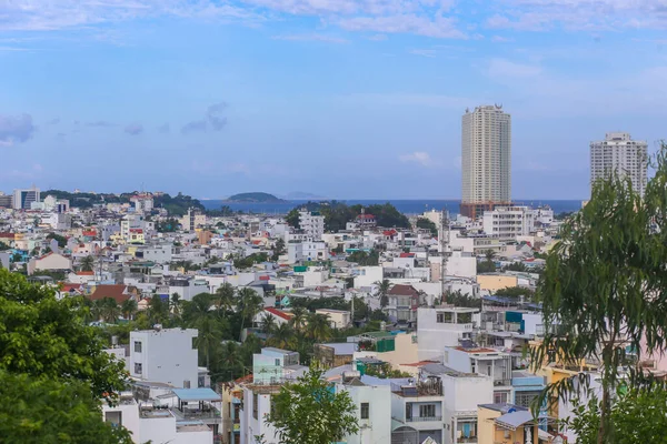 Vista Aérea Las Casas Con Fondo Las Montañas Bahía Nha —  Fotos de Stock