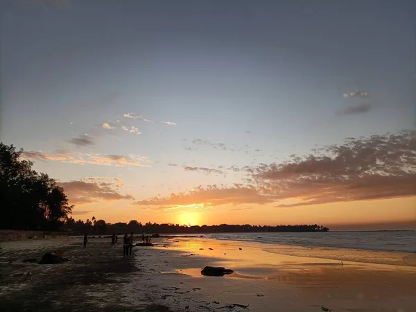 Belle Soirée Coucher Soleil Avec Ciel Orange — Photo