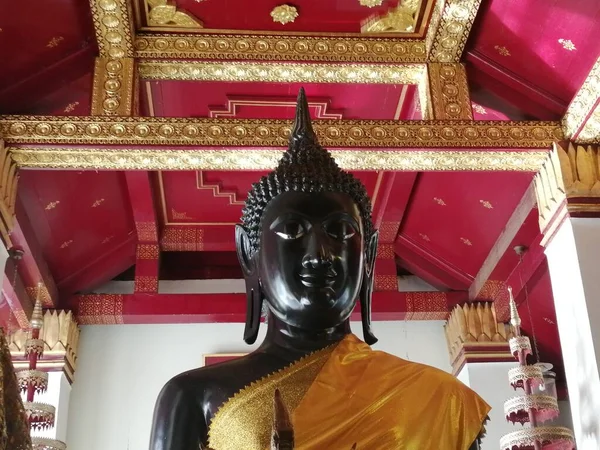 Posąg Buddyjski Pomnik Religijny Koncepcja Kultury Azjatyckiej — Zdjęcie stockowe