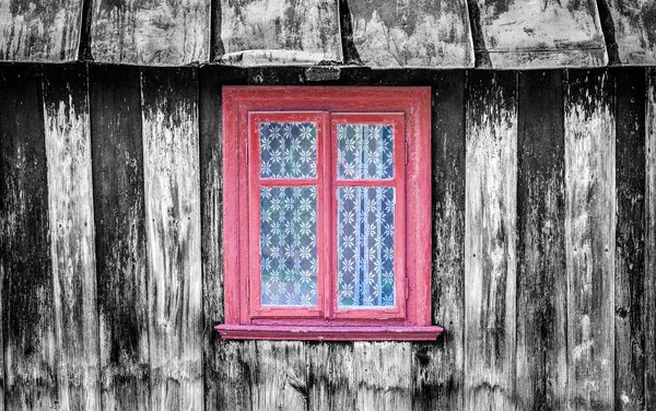 Fenster Braun Lackiertem Rahmen Eines Sehr Alten Holzhauses Monochromes Bild — Stockfoto