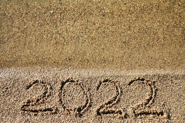 2022 Nieuwjaarsconcept Bovenaanzicht Van 2022 Nummers Geschreven Het Zand Van — Stockfoto