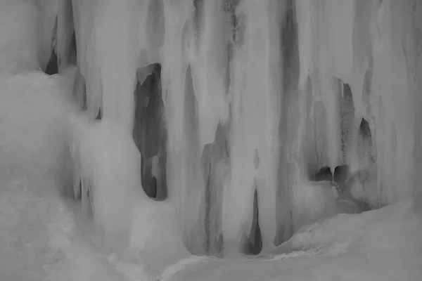 Uma Cascata Gelada Com Gelo Inverno Fundo Inverno — Fotografia de Stock