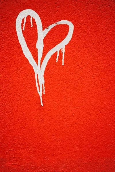 Coeur Blanc Peint Sur Fond Mural Signe Février Symbole Joyeuse — Photo