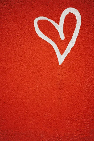 Duvarda Beyaz Kalp Resmi Var Şubat Işareti Sembol Sevgililer Günün — Stok fotoğraf