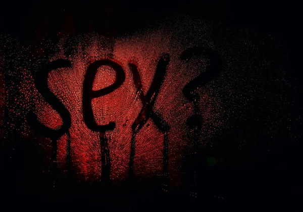 Slovo Sex Napsaný Prstem Zpoceném Nočním Skle Detailní Záběr Nápis — Stock fotografie