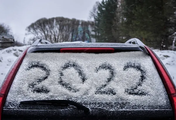 Bevroren Ijskoude Getextureerde Auto Winter Een Ijskoude Ochtend Bevroren Achterruit — Stockfoto
