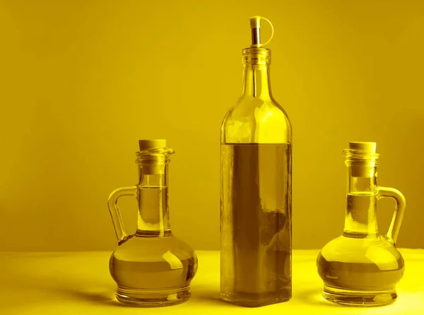Uppsättning Vegetabiliska Eller Olivolja Glasflaskor Isolerad Bakgrund Samlingen Tre Smala — Stockfoto