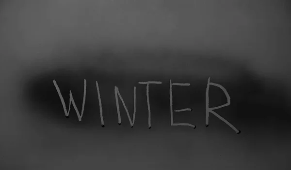Winter Zmrzlé Skleněné Písmo Zimní Slovo Zamrzlém Povrchu Okna Zimní — Stock fotografie