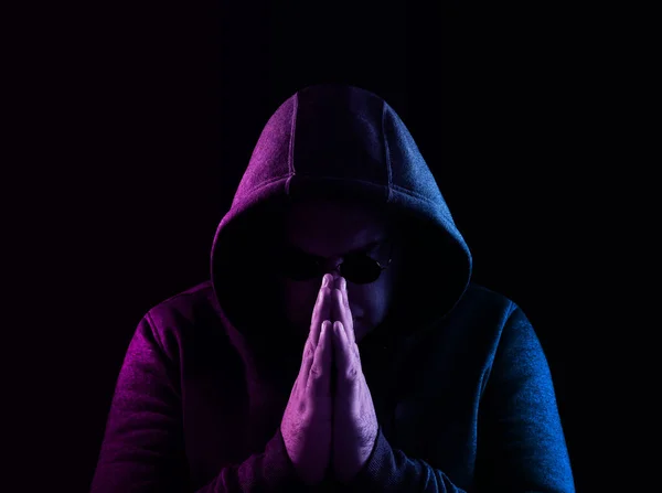 Portrait Fashion Man Hoodie Hood Sunglasses Neon Light Studio Shot — Stockfoto