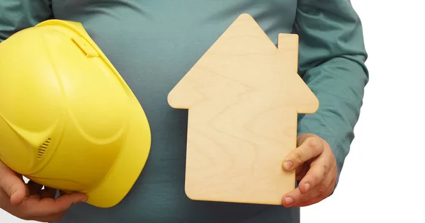 Constructor Hombre Sosteniendo Las Manos Casco Amarillo Signo Madera Casa —  Fotos de Stock